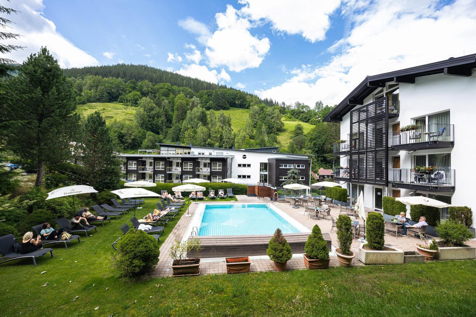 Hotel Der Waldhof Целль-ам-Зе Экстерьер фото
